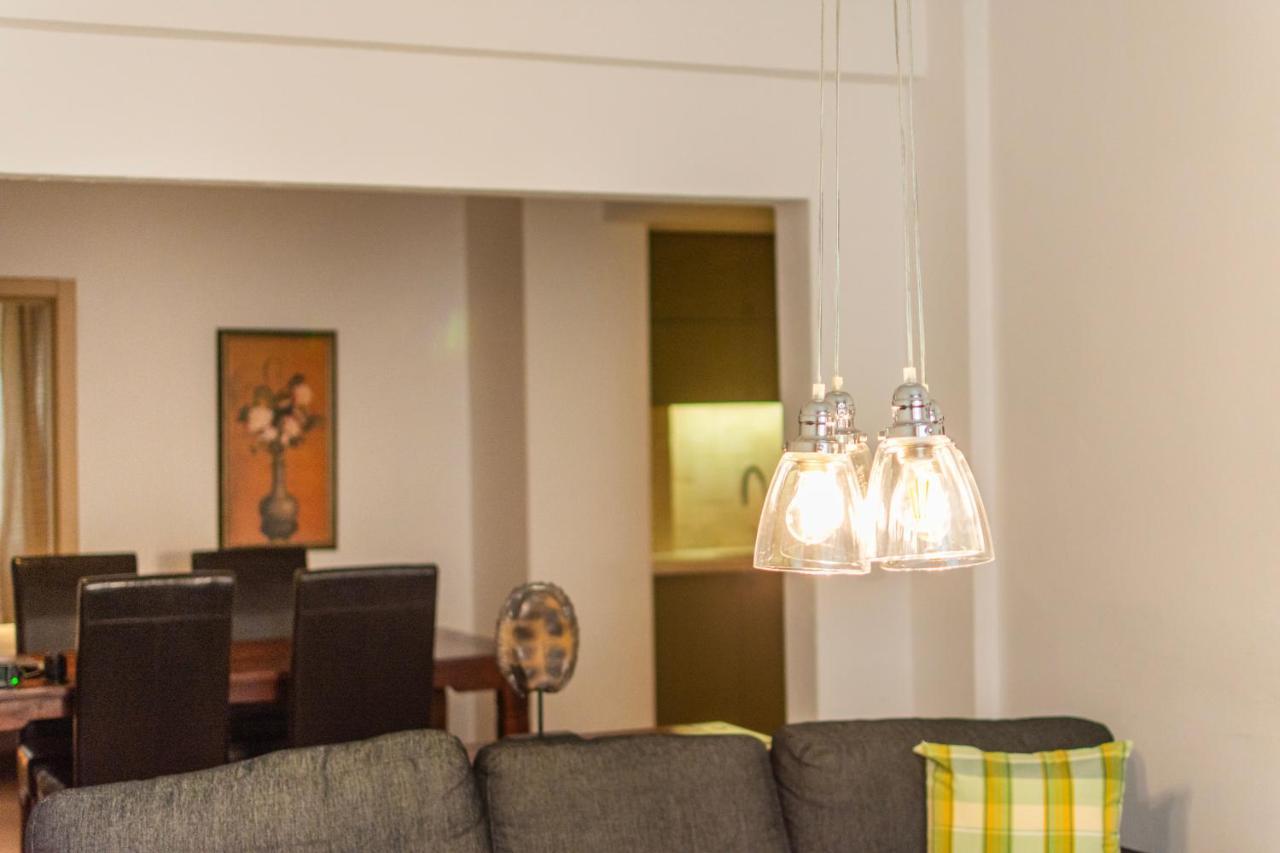Appartement Art Luxury - Central, Metro To Airport *