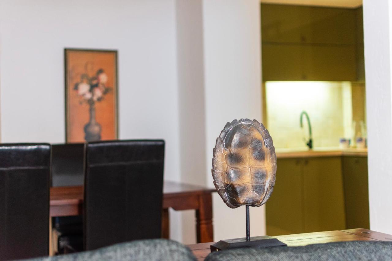 Apartament Art Luxury - Central, Metro To Airport *